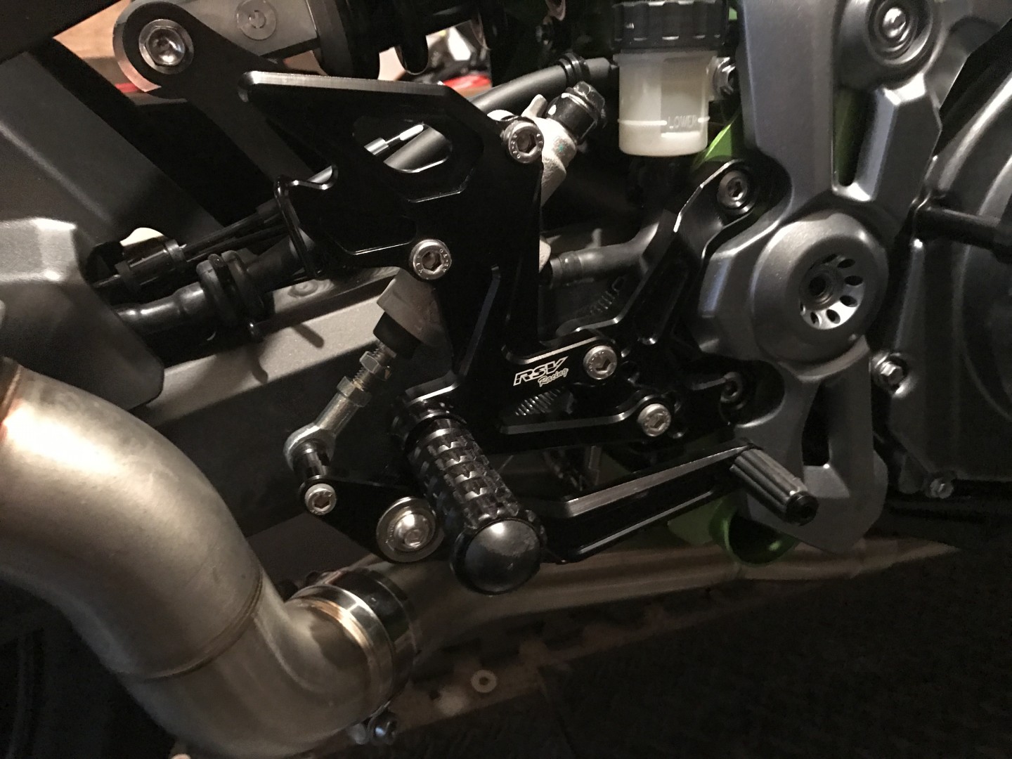 Rear sets for the Z900 Modifications, Accessories, and Appearance Z900